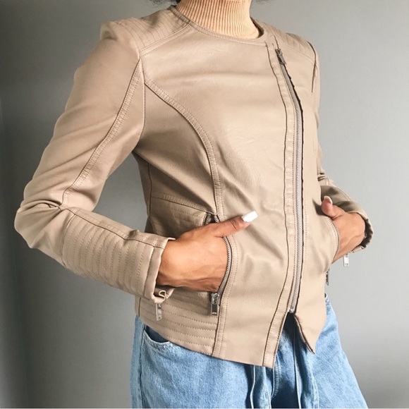 Amaryllis vegan Leather Moto Jacket - Picture 3 of 6